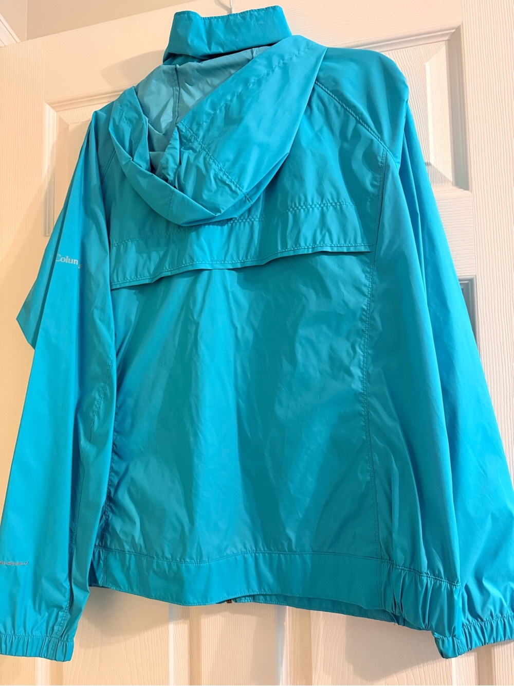 Columbia Women’s Aqua Turquoise Hooded Windbreaker Jacket - Picture 2 of 3